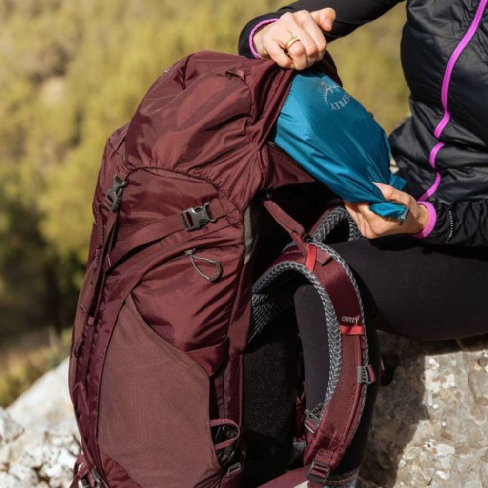 Kyte™ 38 Women's Hiking Backpack with Raincover