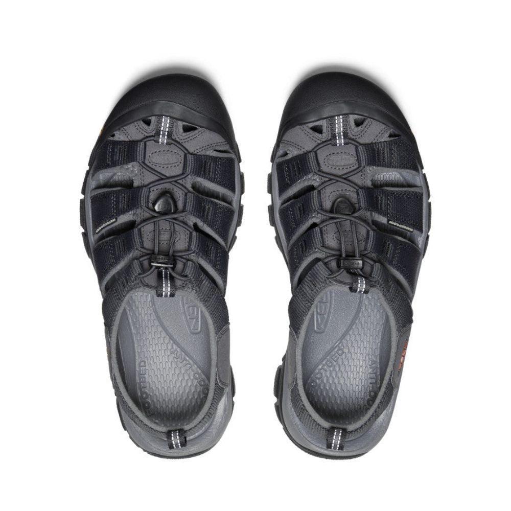 Top view of magnet bombay brown men's Newport H2 sandal.