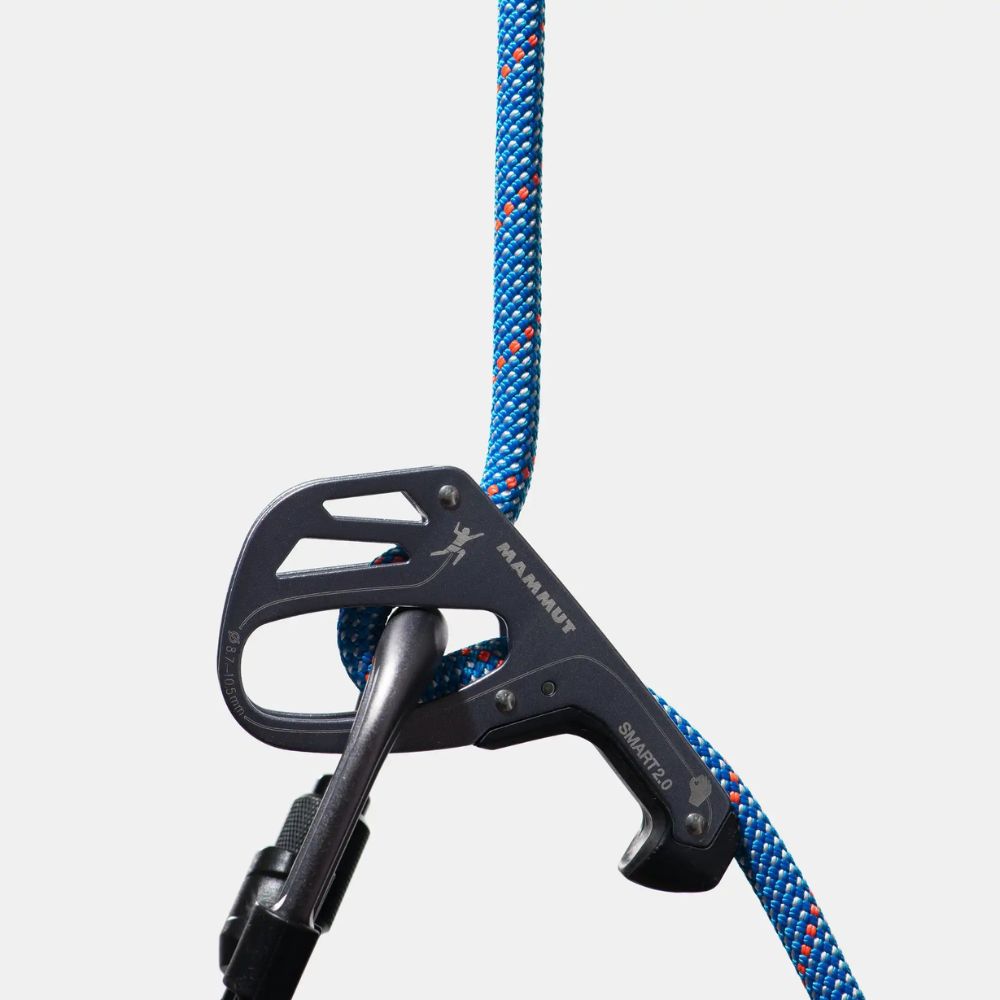 Close-up of Kalook 9.5 Crag Classic Climbing Rope - durable climbing rope in rugged outdoor terrain