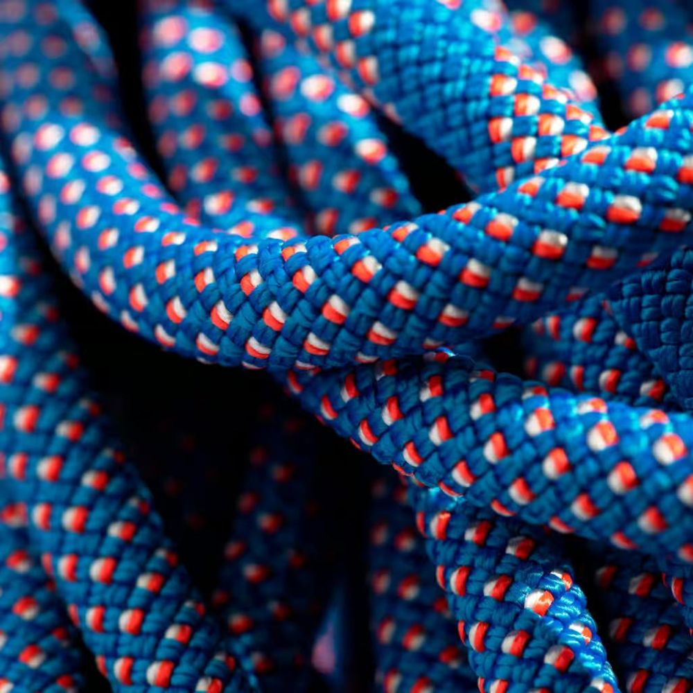 Close-up of Kalook 9.5 Crag Classic Climbing Rope - durable climbing rope in rugged outdoor terrain