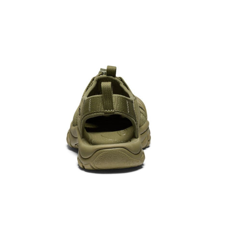 Back view of monochrome olive drab men's Newport H2 sandal.